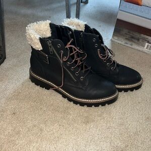 Women’s 8.5 side zip up boots with faux fur trim - Universal Thread-Target boot